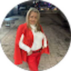 Profile photo of Christine