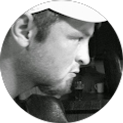 Profile photo of Ryan Rowe