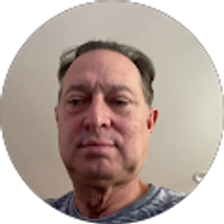 Profile photo of Oscar Mederos