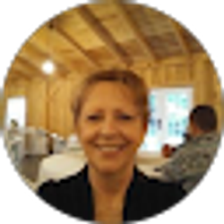Profile photo of Carrie Lamb