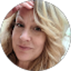 Profile photo of Loretta DellaMora