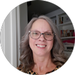 Profile photo of Debbie wright