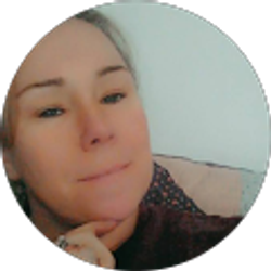 Profile photo of Stephanie Ayers