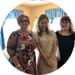 Profile photo of Julie Gregory