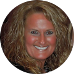 Profile photo of Shauna Schwader