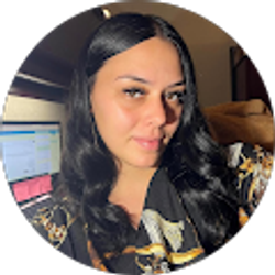 Profile photo of Ashley Smith