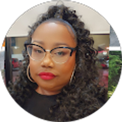 Profile photo of Talia Sproaps
