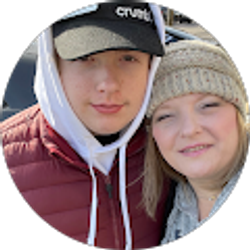 Profile photo of Shelly Davis