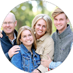 Profile photo of julie chesnut