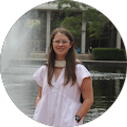 Profile photo of Kayleigh Hall