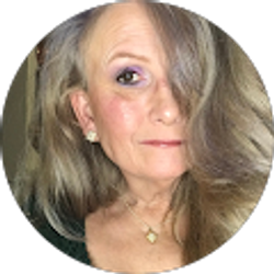 Profile photo of Elizabeth Peck