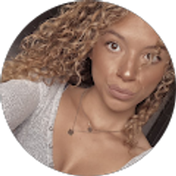 Profile photo of Steph Fernandez