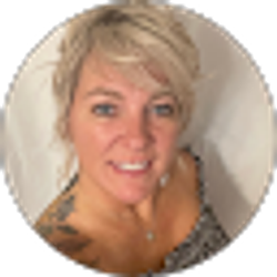 Profile photo of Beth Stone