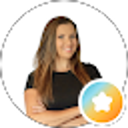 Profile photo of Hayley Vezza