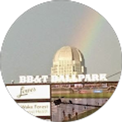 Profile photo of Julie McKinna