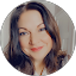Profile photo of Julie Fay