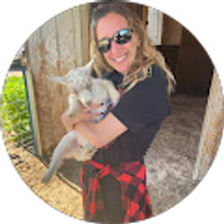 Profile photo of Denise Sneath