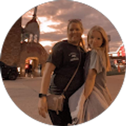 Profile photo of Lindsay REINOLD