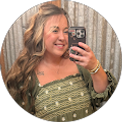 Profile photo of Tayler Bladel