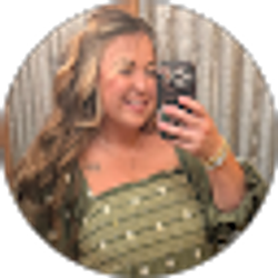 Profile photo of Tayler Bladel