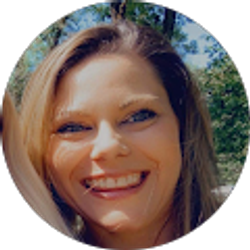 Profile photo of Jennifer Scott