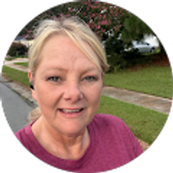 Profile photo of Jeanie Henry
