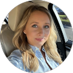 Profile photo of Amanda Starnes