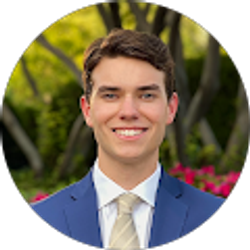 Profile photo of Aris Vinsant