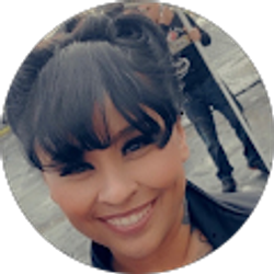 Profile photo of Lena Bustamantez