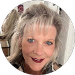 Profile photo of Debbie Houston