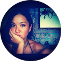 Profile photo of Yumi Roussin