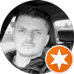 Profile photo of Oleg Slesarchuk