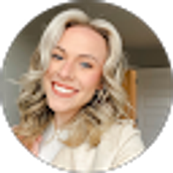 Profile photo of MacKenzie Burgos