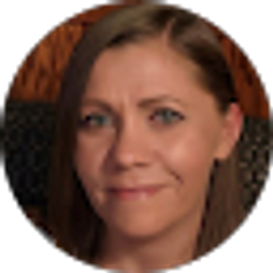 Profile photo of Lindsay