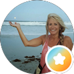 Profile photo of Lorri Raymond