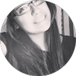 Profile photo of Mayra Puente