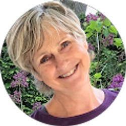 Profile photo of Lynn Rutter