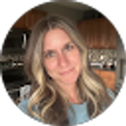 Profile photo of Amanda Hutcheson