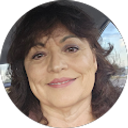 Profile photo of Brenda Crowe