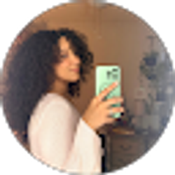 Profile photo of Yaira Angelys Flores