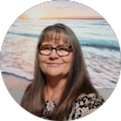 Profile photo of Stephanie Smith