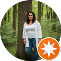 Profile photo of Julie Dreier