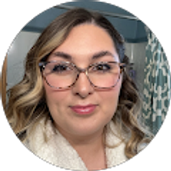 Profile photo of MacKenzie Hill