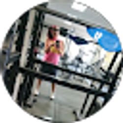 Profile photo of Hannah Clements