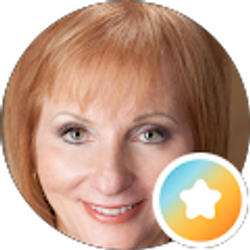 Profile photo of Lynn Hennessy