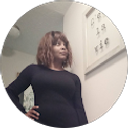 Profile photo of Danielle Coates