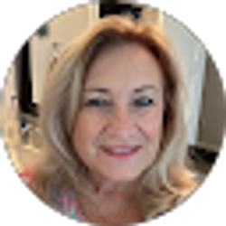 Profile photo of Cindy Piteo