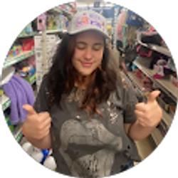 Profile photo of Carolyn Silva