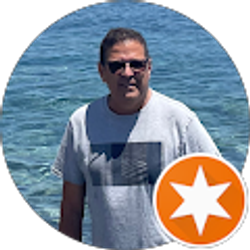 Profile photo of Roberto Ayala