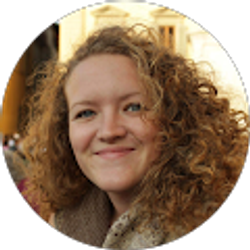 Profile photo of Hannah Blue